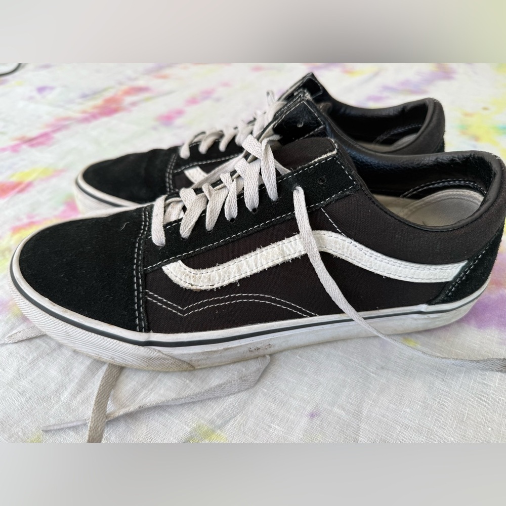 Vans Old Skool Black and White Men's Shoes